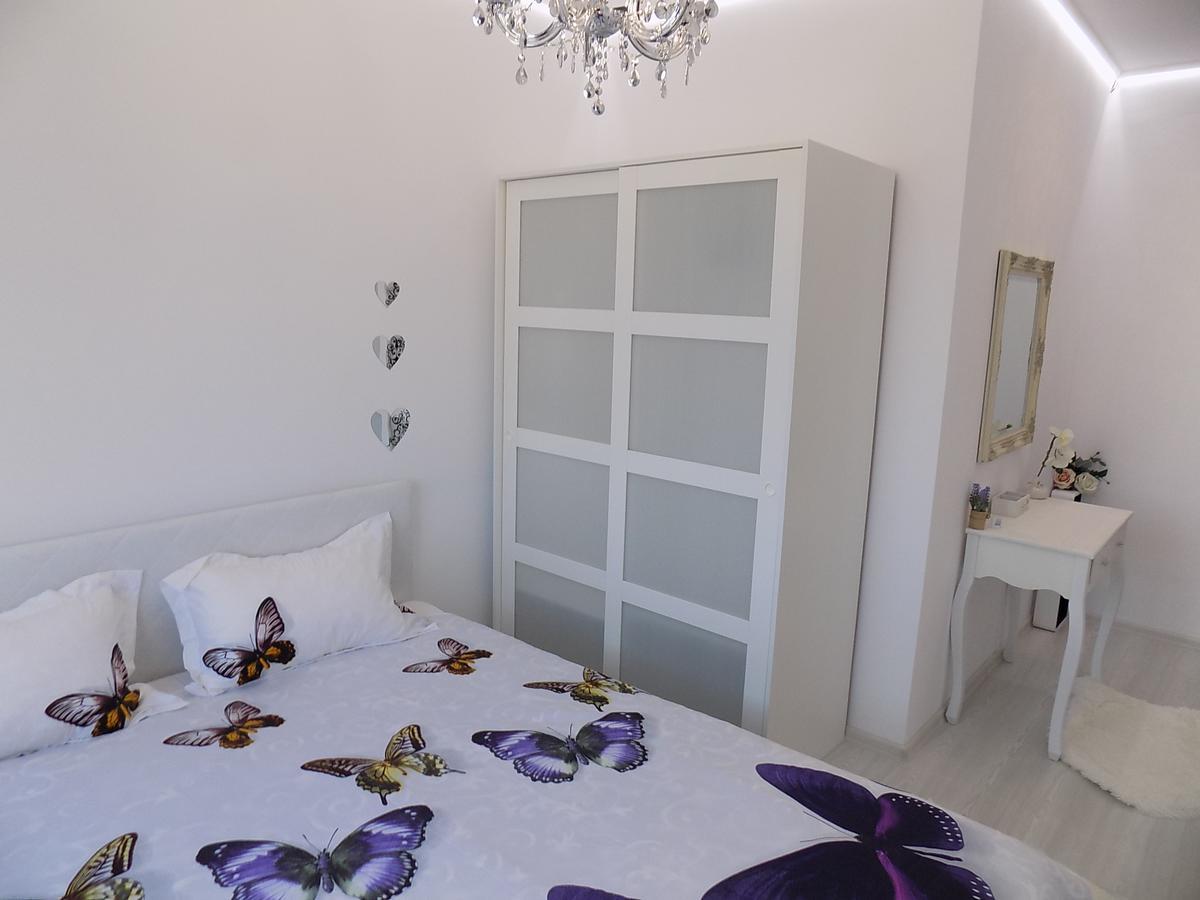 Apartment Silvi Varna Esterno foto
