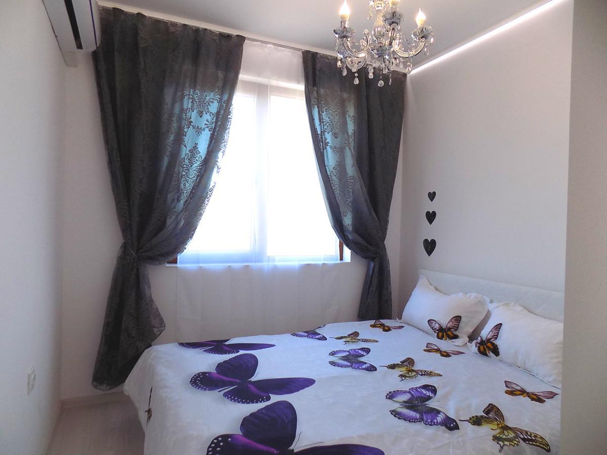 Apartment Silvi Varna Esterno foto