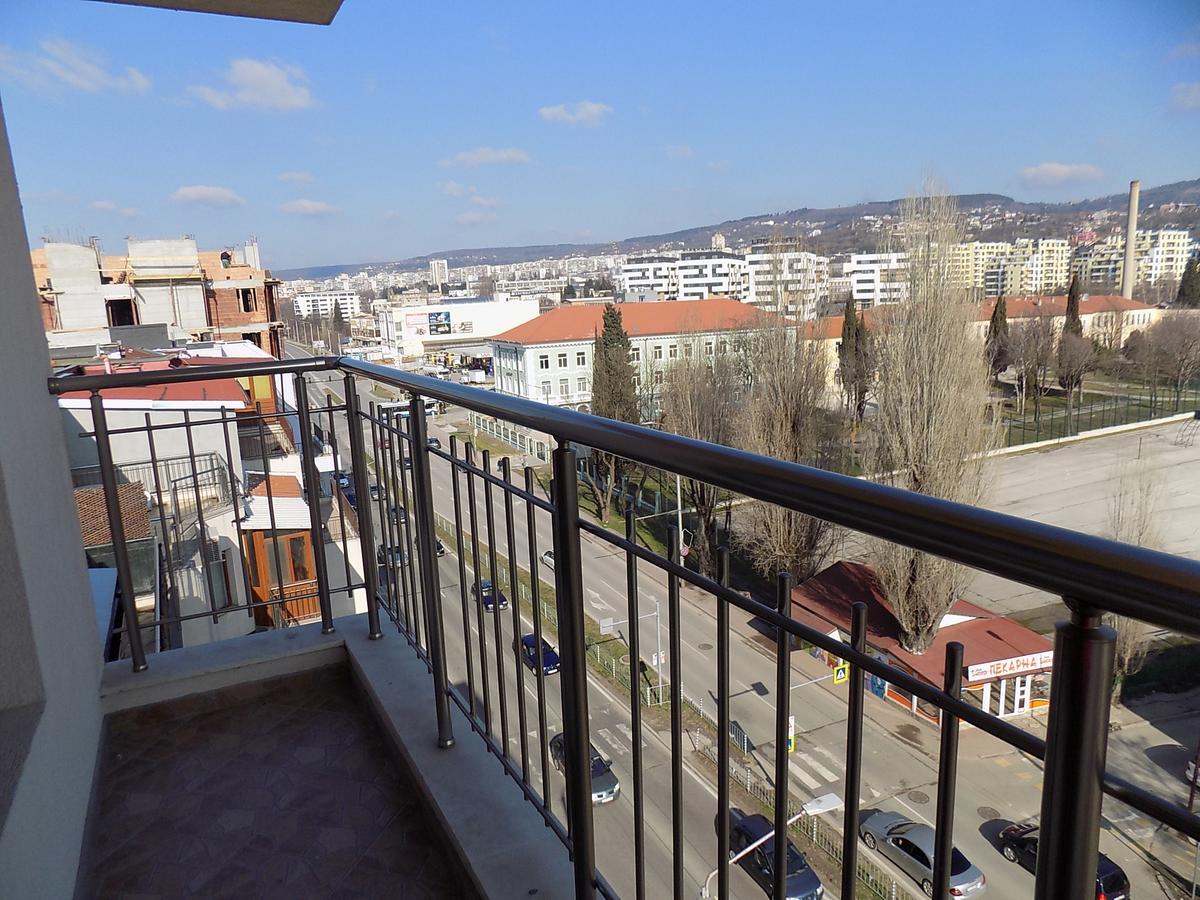 Apartment Silvi Varna Esterno foto