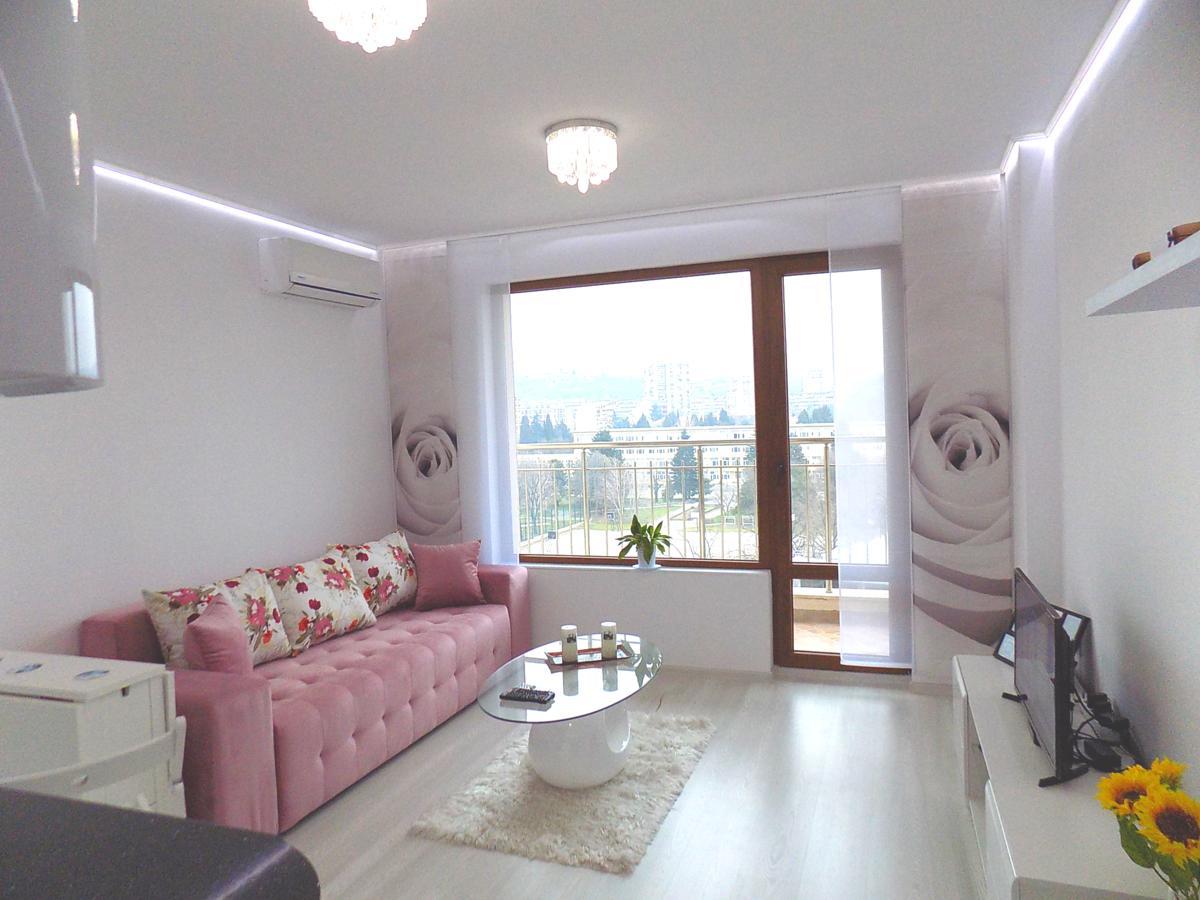 Apartment Silvi Varna Esterno foto